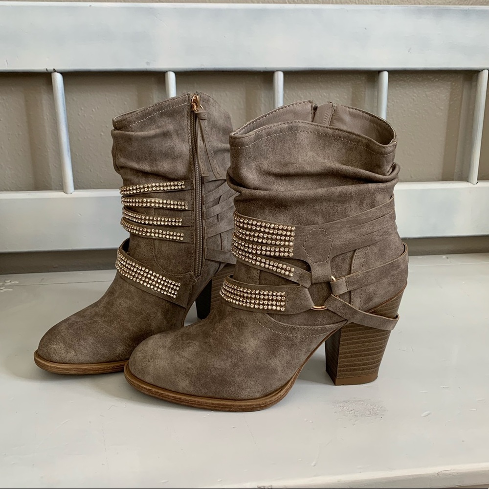 Strapped Hi Heel Boots